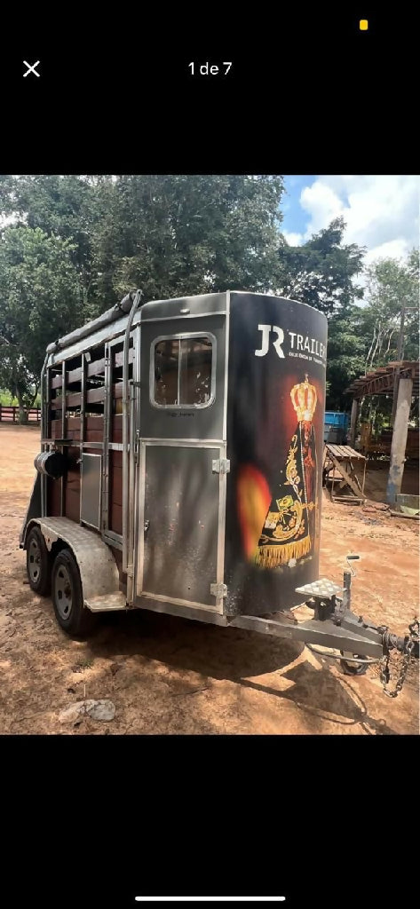 Trailer a venda